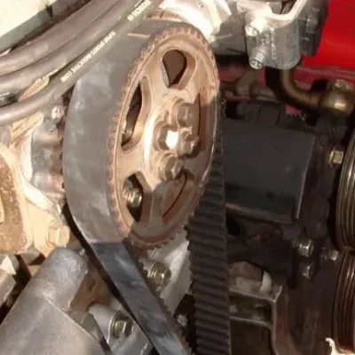 cambiar la correa de la distribución